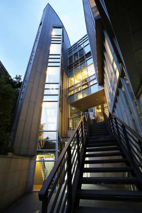 The view of Thaddaues Ropac Seoul [THADDAEUS ROPAC]