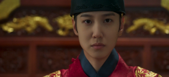 “The King's Affection,” set under the reign of a fictional Joseon-era king, tells the story of a princess who dresses as a man in order to become the crown prince and succeed the throne. [KBS]