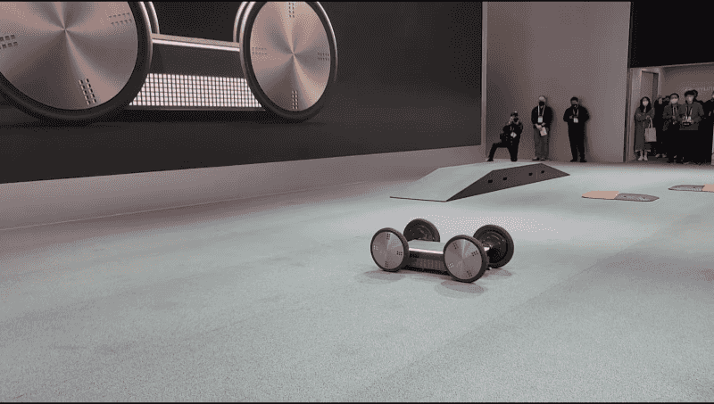 Hyundai Motor's MobED platform is demonstrated during CES 2022 on Wednesday. [PARK EUN-JEE]