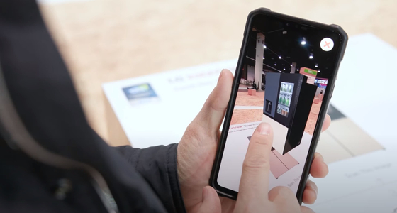 A digital image pops up when users scan QR codes. [LG ELECTRONICS]
