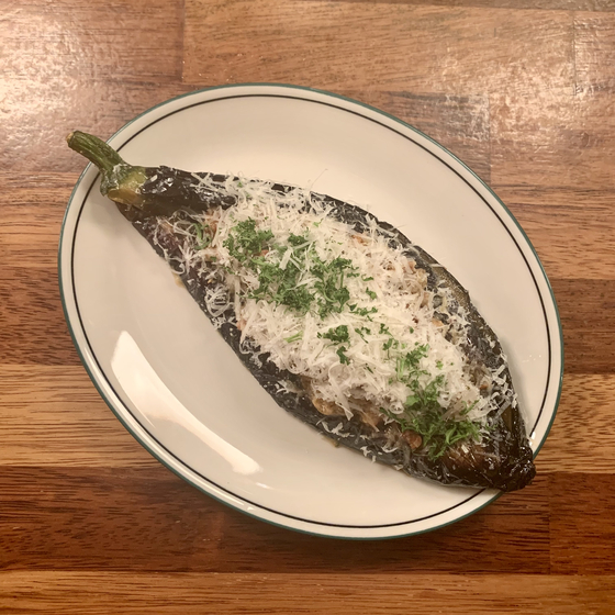 Fried eggplant served at Le Freak in Seongdong District, eastern Seoul. [LEE JIAN]