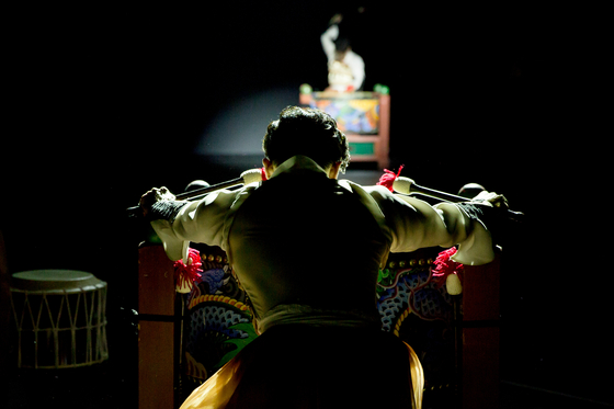 To celebrate the upcoming Lunar New Year holidays, the National Dance Company of Korea will be staging its new year repertoire "New Day." [NATIONAL THEATER OF KOREA]