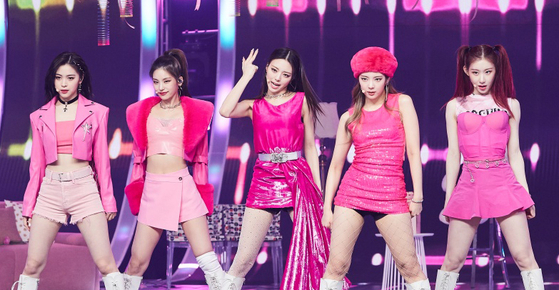 Girl group ITZY [ILGAN SPORTS]