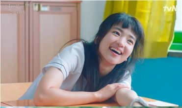 Kim as an ambitious teen fencer Na Hee-do in tvN television series "Twenty Five Twenty One" [NETFLIX]