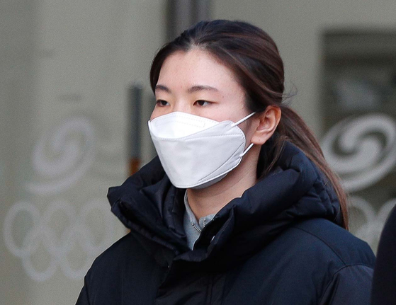 Shim Suk-hee arrives at the Korean Skating Union headquarters in Songpa, Southern Seoul on Dec. 21, 2021. [NEWS1] 