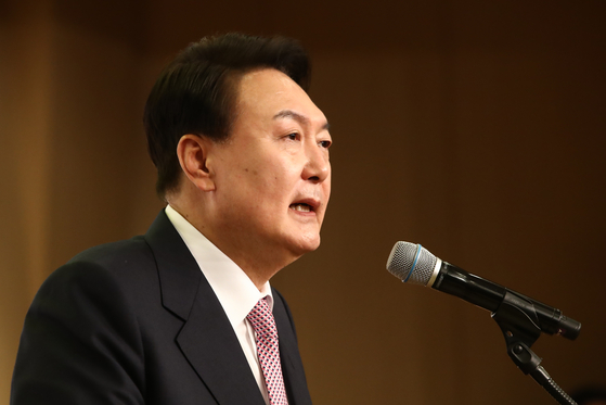 President-elect Yoon Suk-yeol at the National Assembly on Thursday. [JOINT PRESS CORPS.]
