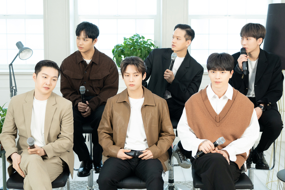 Boy band BTOB. Lee Changsub is on the bottom left. Peniel Shin is middle above. Yook Sungjae is bottom right. [ILGAN SPORTS]