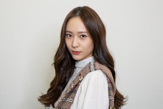Actor Jung Soo-jung, otherwise known as girl group f(x) member Krystal [ILGAN SPORTS]