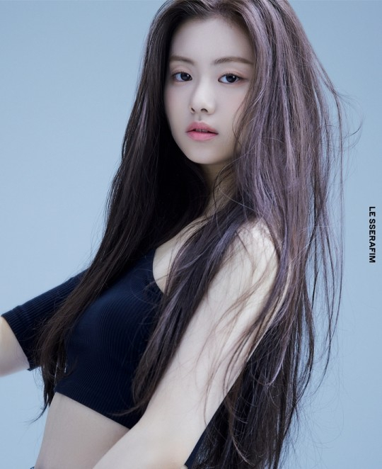 Kim Ga-ram will be a member of HYBE's new girl group Le Sserafim. [SOURCE MUSIC]