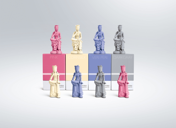 Two types of Pensive Bodhisattva miniatures in four colors are available for presale through online shopping mall 'PisyopJ' [PisyopJ]