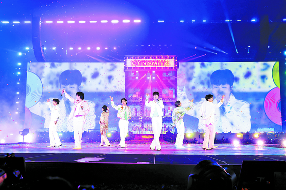 BTS performs at the Allegiant Stadium in Las Vegas on April 9. [HYBE]