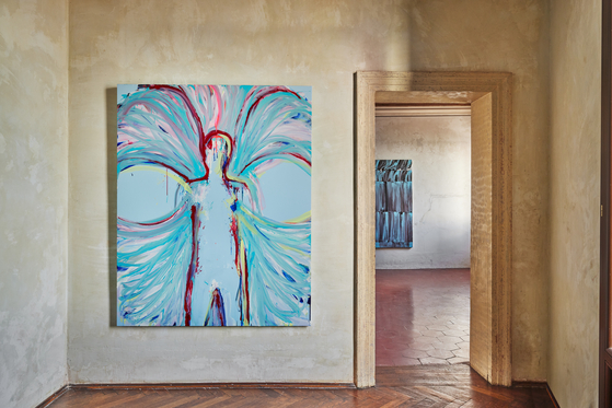 Lee Kun-yong's ″Bodyscape″ series on display at the Palazzo Caboto [GALLERY HYUNDAI]