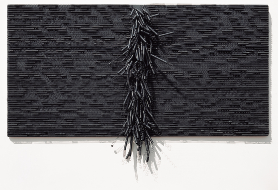 ″Untitled 72-3(B)″ (1972) by Ha Chong-hyun [TINA KIM GALLERY]