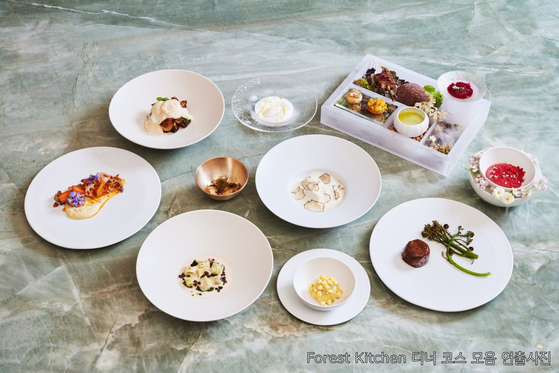Some of the dishes available at Nongshim's vegan restaurant, Forest Kitchen, which was opened on May 27. [NONGSHIM]