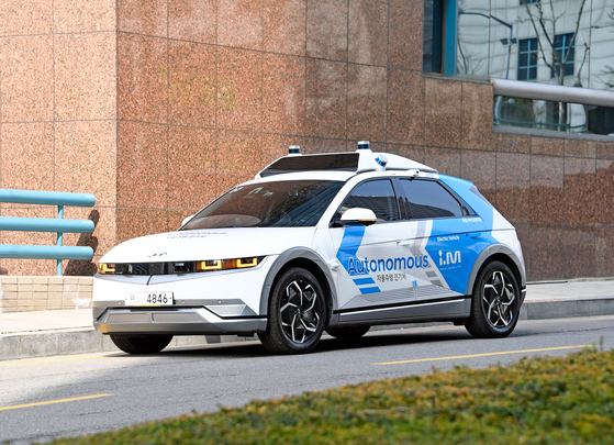 Hyundai Motor has started a robotaxi pilot Thursday in the Gangnam area. [HYUNDAI MOTOR] 