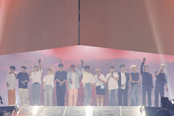 Seventeen performs during the first concert of its “Seventeen World Tour [Be The Sun] - Seoul." [PLEDIS ENTERTAINMENT]