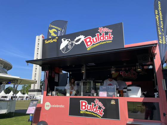 Samyang Foods sponsored a Buldak food truck at the KPOP.FLEX Korea Festival, held in Frankfurt in May. [SAMYANG FOODS] 