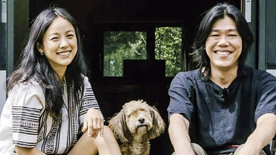 Pop star Lee Hyo-ri, left, and her husband Lee Sang-soon [JTBC] 