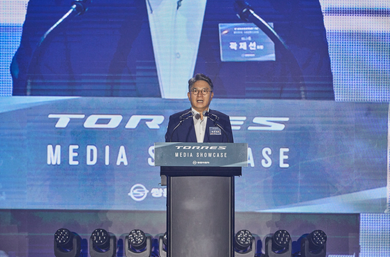 Kwak Jae-sun, CEO of KG Chemical, talks about his vision toward SsangYong Motor Tuesday at Nest Hotel in Incheon. [SSANGYONG MOTOR] 