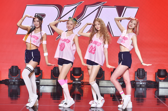 H1-KEY poses during the showcase on July 6. [GLG]