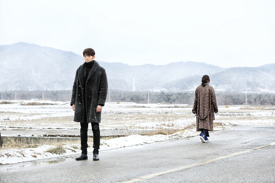 Kim Woo-bin's first lead role was in KBS2's "Uncontrollably Fond" (2016). He starred with singer and actor Suzy. [KBS2]