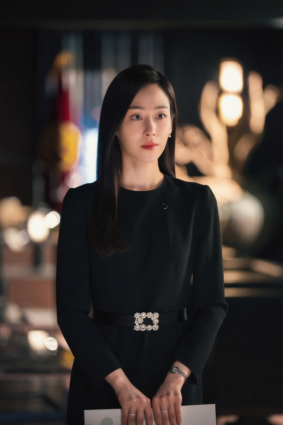 In SBS television series "Why Her?" Oh Soo-jae, portrayed by Seo Hyun-jin, is a tenaciously competent lawyer who gets swept into a swirl of crime by the powerful elites. [SBS]