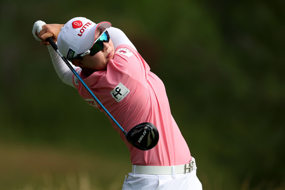 Kim Hyo-joo hits a drive at the 12th tee during the Bank of Hope LPGA Match-Play Hosted by Shadow Creek at Shadow Creek Golf Course on May 26 in Las Vegas, Nevada. [AFP/YONHAP]