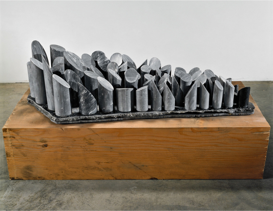 Louise Bourgeois's sculpture ″Gray Fountain″(1970-71) is one of the works to be presented by Hauser & Wirth in the first edition of Frieze Seoul which kicks off on Sept. 2 at COEX, southern Seoul. [EASTON FOUNDATION AND HAUSER & WIRTH]] 