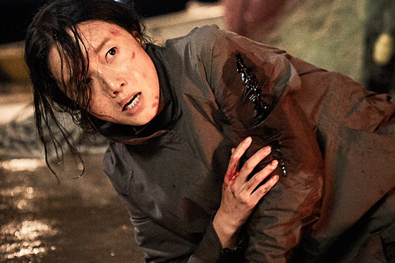 Lee Jung-hyun as her character So-eun in the new crime thriller ″Limit″ [JNC MEDIA GROUP]