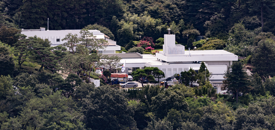 A view of the new presidential residence in Hannam-dong, Yongsan District, in central Seoul on Aug. 24, as final preparations are being made for President Yoon Suk-yeol and first lady Kim Keon-hee to move in. [YONHAP] 