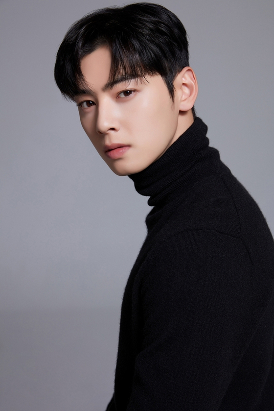 Singer and actor Cha Eun-woo [FANTAGIO]