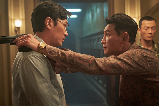 Netflix’s hit original series “Narco-Saints” is inspired by true events. The show revolves around a character that is based on drug lord named Cho Bong-haeng who was active in Suriname from late the 1990s to early 2000s and the mission by the NIS, Drug Enforcement Administration and an ordinary entrepreneur to catch him.[NETFLIX]