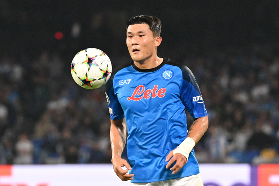Napoli's Kim Min-jae controls the ball during a UEFA Champions League Group A match against Rangers at the Diego Armando Maradona Stadium in Naples, Italy on Wednesday. [AFP/YONHAP]