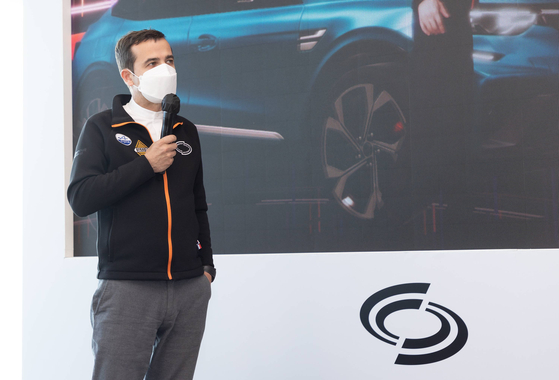 Renault Korea Motors CEO Stephane Deblaise describes the XM3 Hybrid during a press event held in Busan on Nov. 2. [RENAULT KOREA MOTORS]
