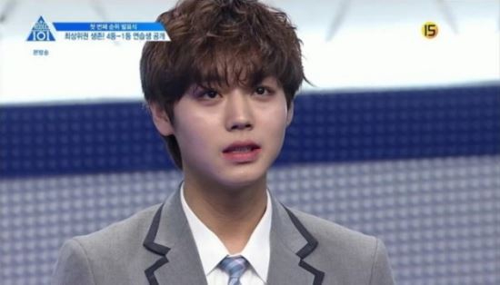 A scene from Season 2 of Mnet’s hit K-pop survival show “Produce 101" (2017) where Park Ji-hoon debuted as a member of project boy band Wanna One. [MNET]