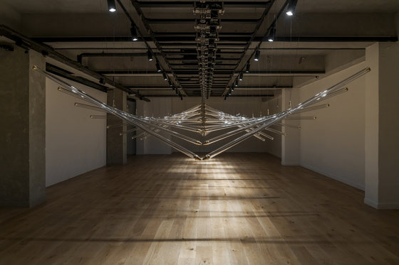 ″Amplitude″ (2015) by Studio Drift [STORAGE BY HYUNDAI CARD]