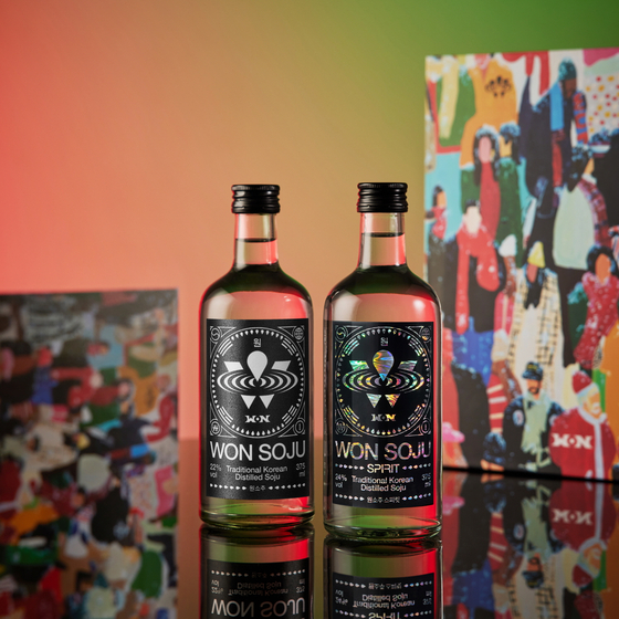 Christmas edition of Won Soju Spirit which is sold through KakaoTalk [WON SPIRITS]