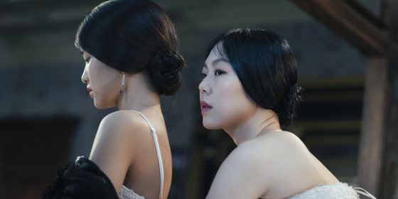 Actors Kim Tae-ri and Kim Min-hee in "The Handmaiden" (2016) [CJ ENM]