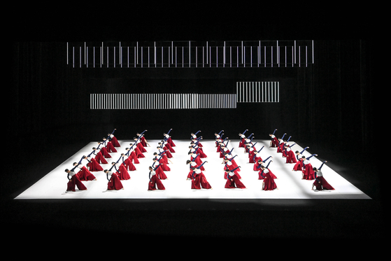 Seoul Metropolitan Dance Theatre's ″Ilmu,″ which premiered last year, will be staged at the Sejong Center's Grand Theater from May 25 to 28. [SEJONG CENTER FOR THE PERFORMING ARTS] 