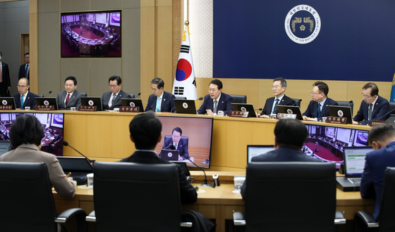 President Yoon Suk Yeol speaks at a Cabinet meeting at the Sejong government complex Tuesday. [JOINT PRESS CORPS] 