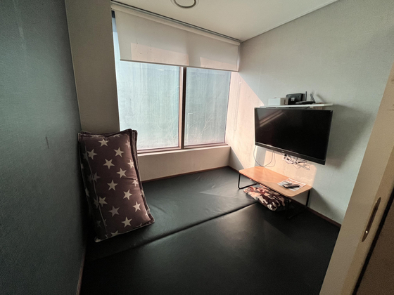 A room cafe in Daejeon investigated by the police on Tuesday [DAEJEON METROPOLITAN POLICE AGENCY]