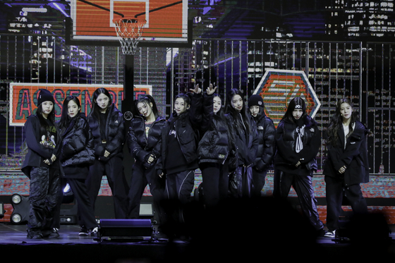 Girl group tripleS performs its debut lead track ″Rising″ during a showcase on Feb. 13 for its debut EP ″Assemble″ at Blue Square in Yongsan District, central Seoul. [MODHAUS]