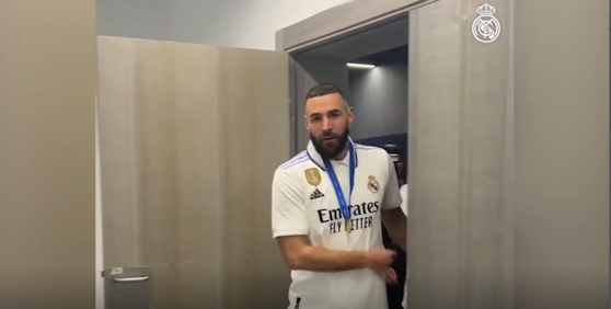 Real Madrid players & staff celebrate Club World Cup title  [ONE FOOTBALL]