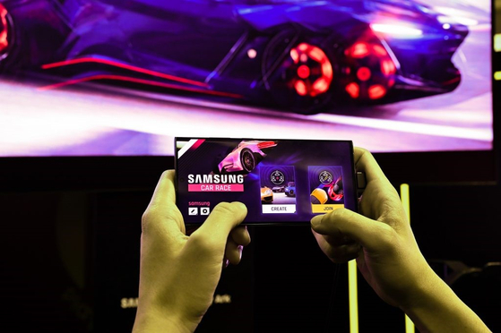 The Galaxy S23 Ultra is used to enjoy a high-quality visual experience on a mobile racing game. [SAMSUNG ELECTRONICS]