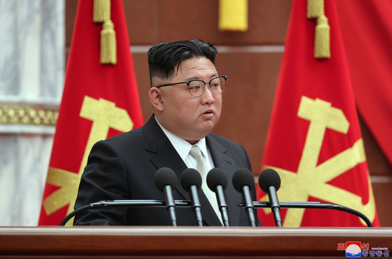 Kim Jong-un presides over a plenary meeting of the ruling Workers' Party of Korea's Central Committee to discuss agricultural issues on Sunday. [KOREAN CENTRAL NEWS AGENCY]