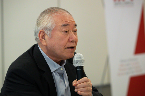 Moon Chung-in, the chairman of Sejong Institute, speaks during the East Asia Wisemen's Roundtable held in central Seoul on October 2021. [NEWS1]