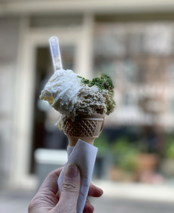 Gelato in a cone at Zenzero [LEE SUN-MIN]