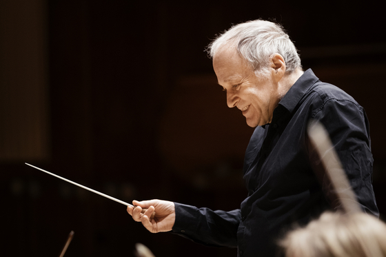 Maestro Adam Fischer [JOONGANG ILBO]