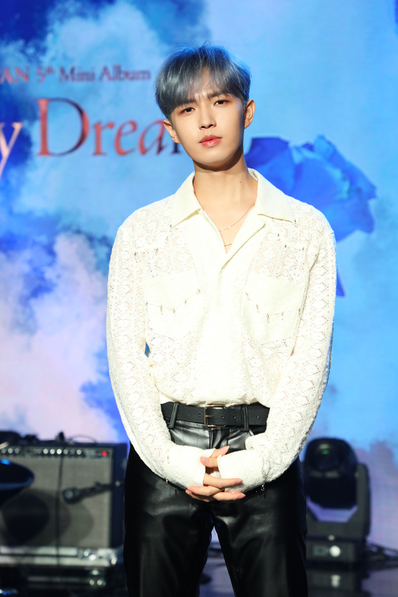 Singer Kim Jae-hwan [YONHAP]