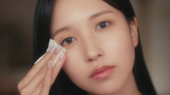 Member Mina of girl group Twice in the group's teaser video for its latest dance track "Set Me Free" (2022) [SCREEN CAPTURE]